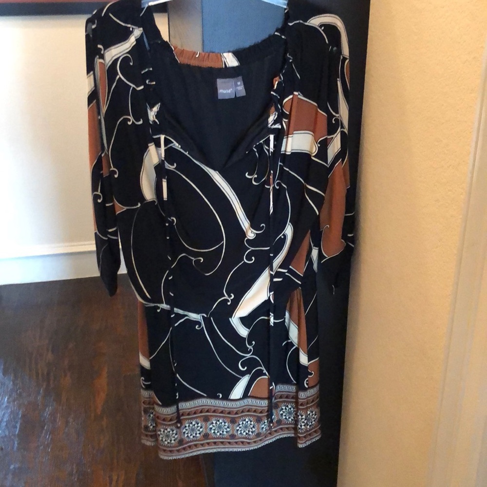 Great mini dress with open arms sleeves size 10